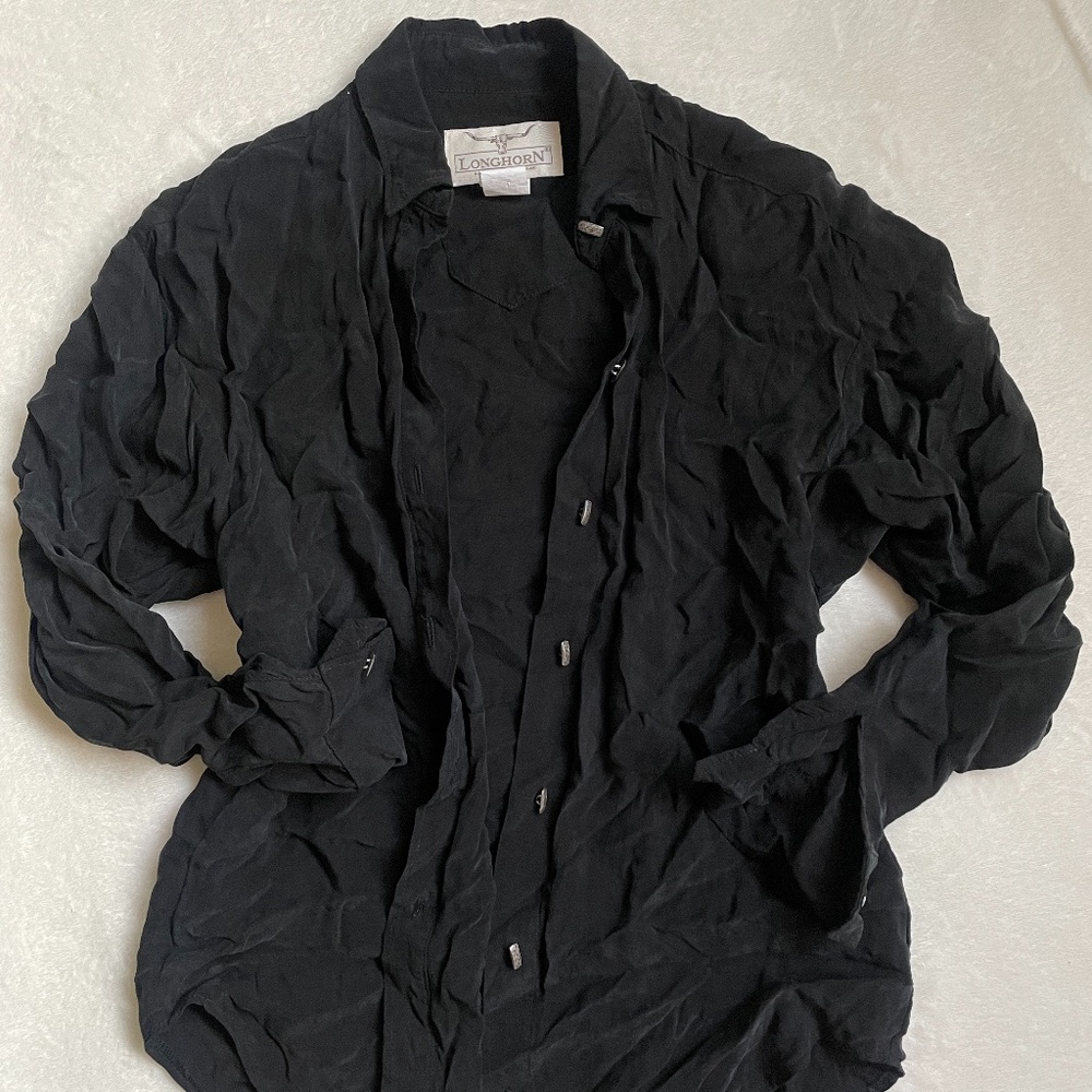 Longhorn Black Button up. Color: Black. Size: X-small, small(on the larger side)